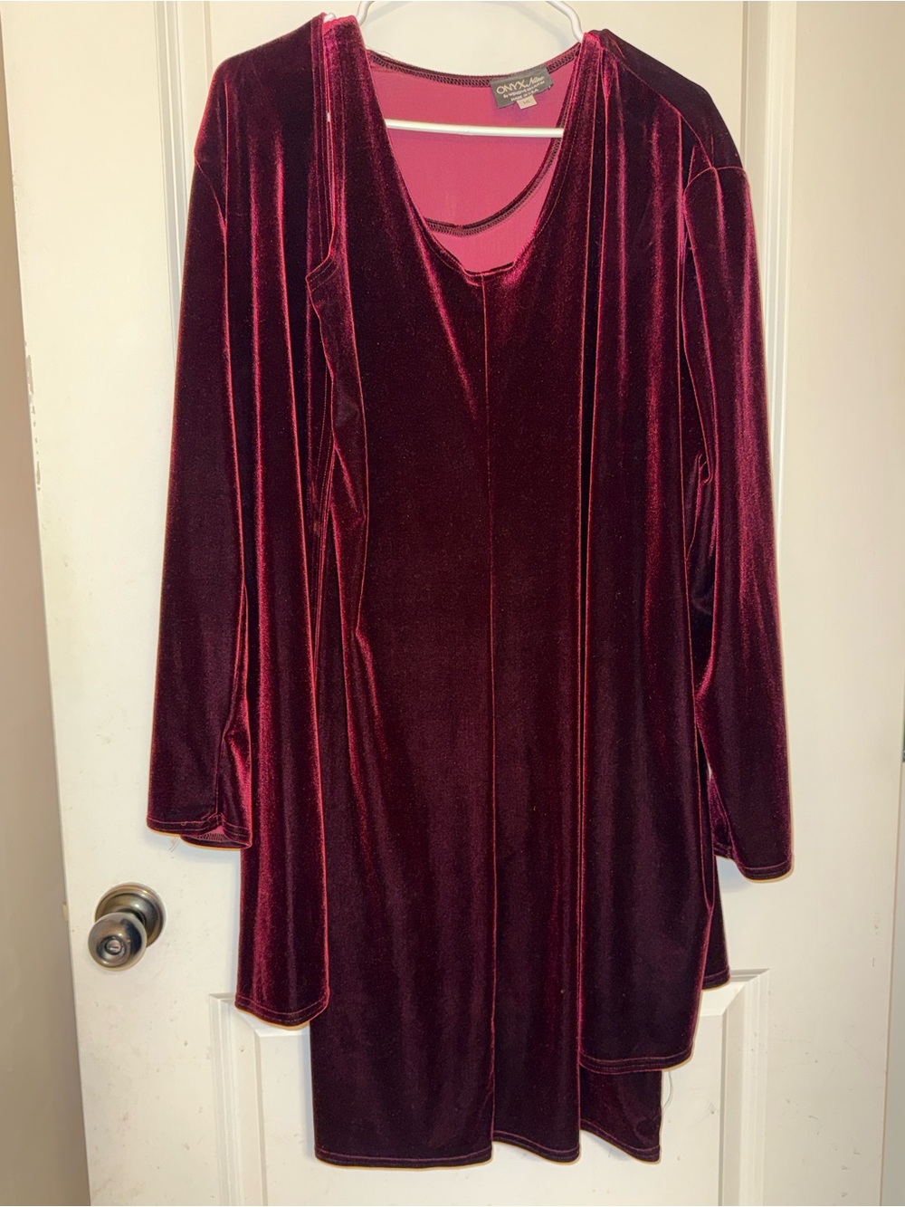 Onyx Nite Velvet Two-Piece Tunic & Tank Set - Deep Burgundy